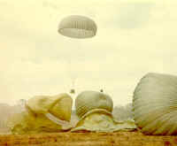 rigger_vietnam_airdrop1.jpg (79055 bytes)