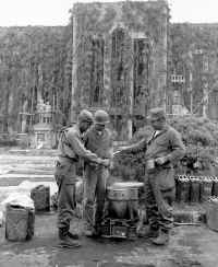 cook_50korea.jpg (156090 bytes)